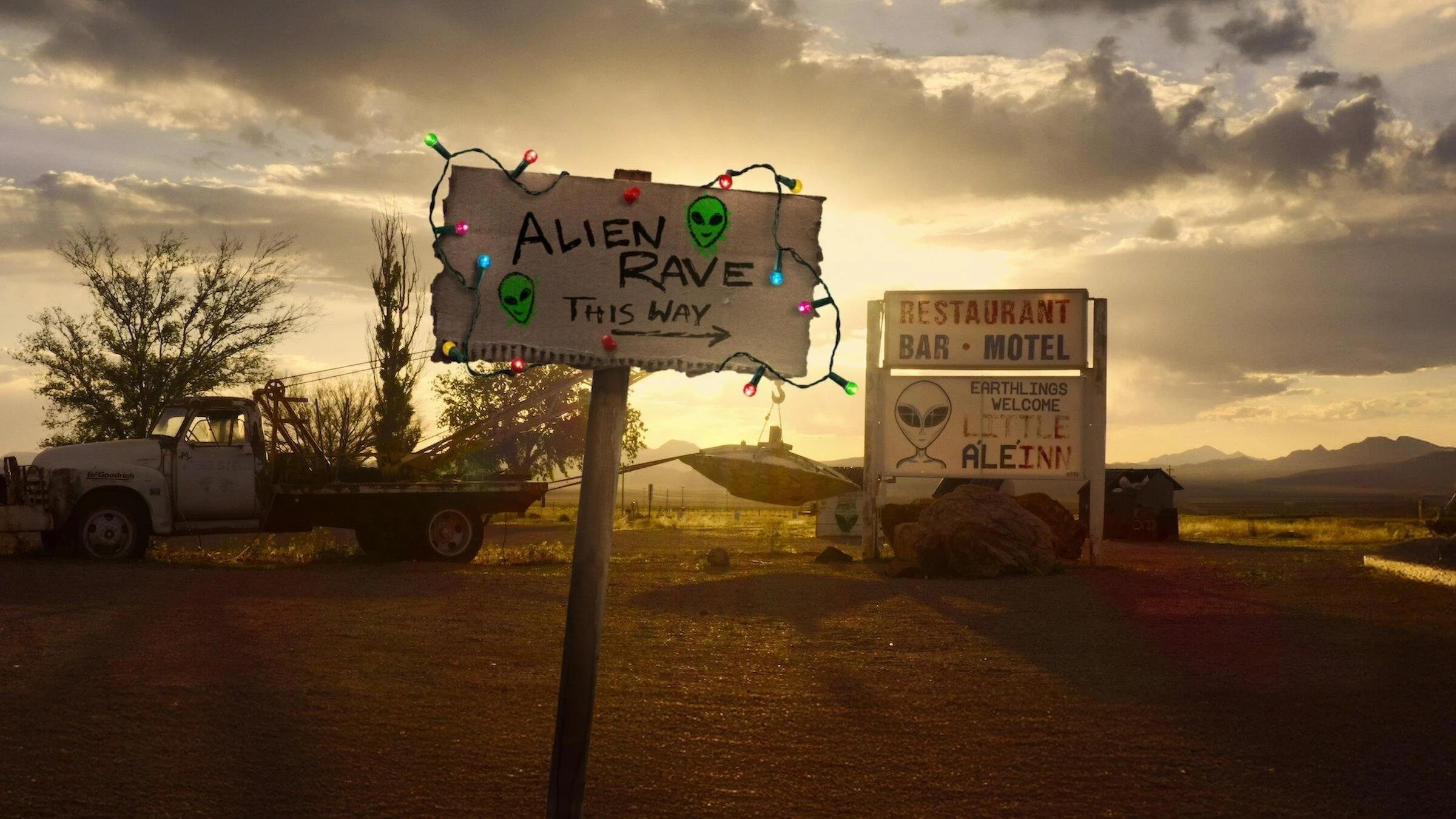 Poster phim Thảm Họa Toàn Tập: Đột Kích Khu Vực 51 - Trainwreck: Storm Area 51(2025)