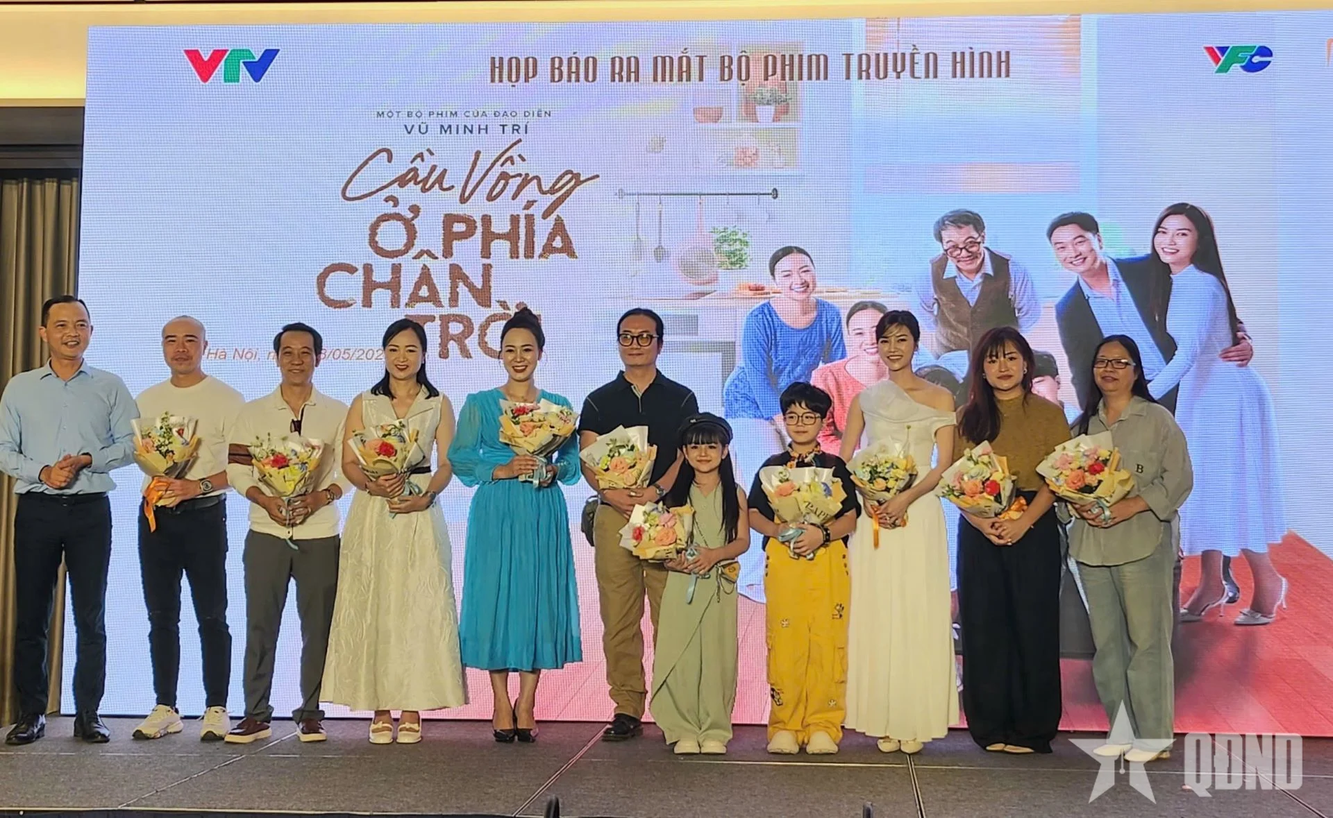 Poster phim Cầu Vồng Ở Phía Chân Trời - The Rainbow At The Horizon(2025)