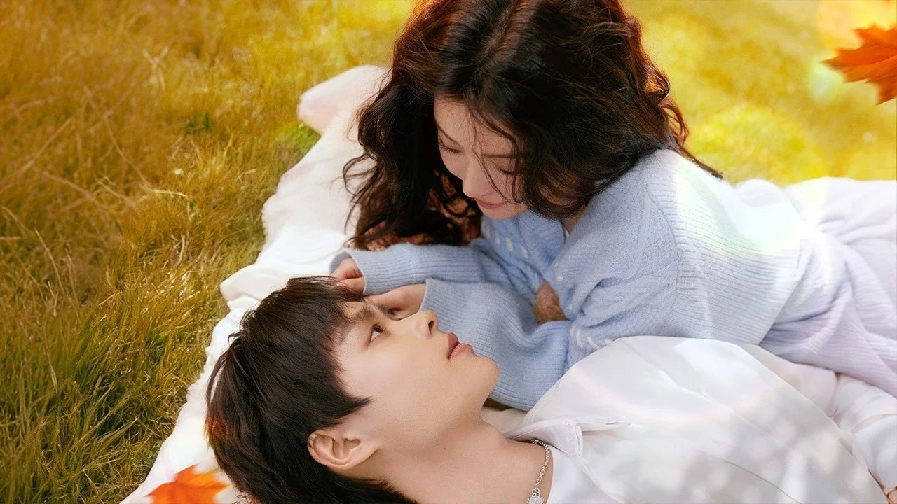 Khi Ánh Sao Rơi Xuống Biển Hoa - When the Stars Fall into the Sea of Flowers (Starlit Bloom) (2025)